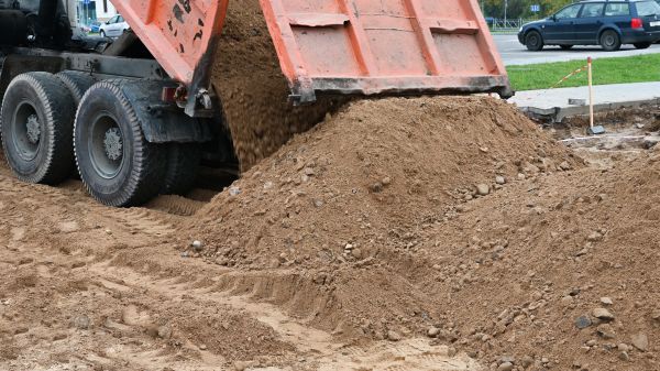 Cost of Dirt Relocation in Powell